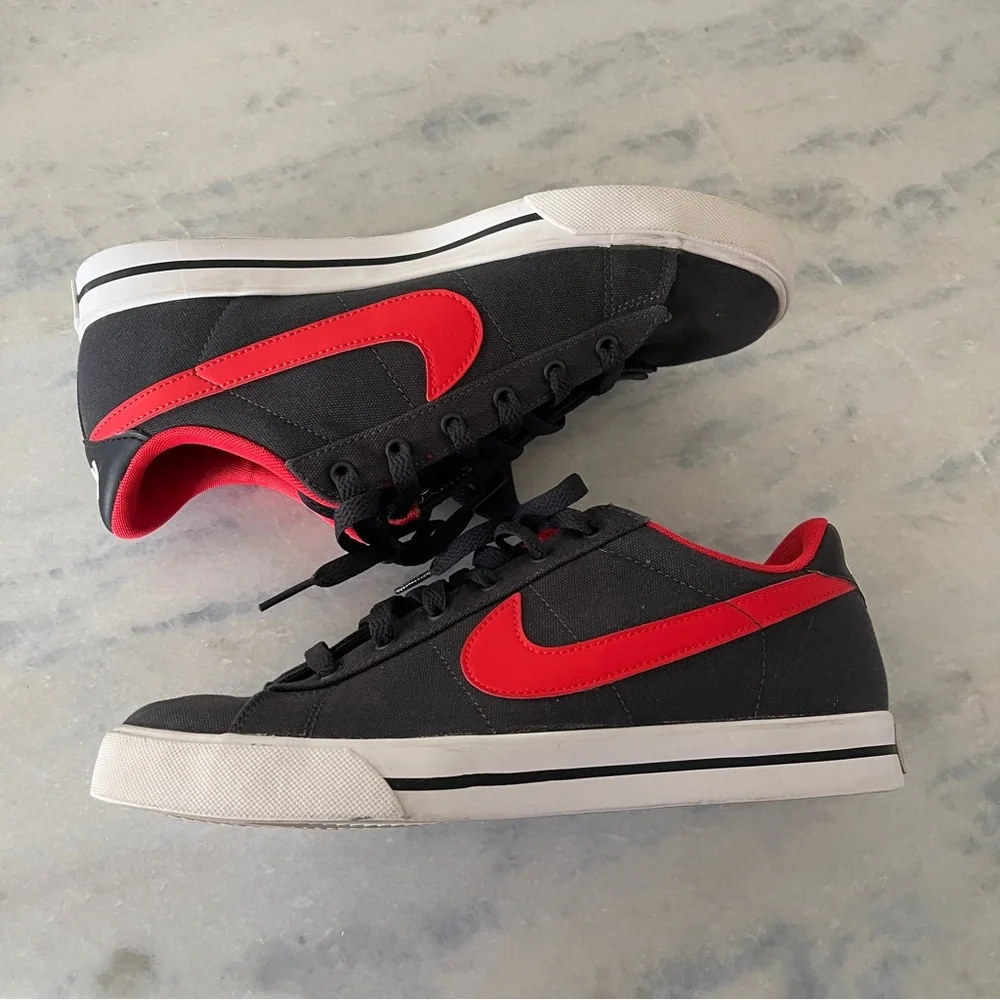 Nike Black Red Canvas Sneakers Men’s Size 9.5 Casual Skate Style